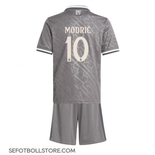 Real Madrid Luka Modric #10 Replika babykläder Tredjeställ Barn 2024-25 Kortärmad (+ korta byxor)